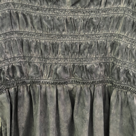 Gap Smocked Tiered Midi Dress - Picture 4 of 8